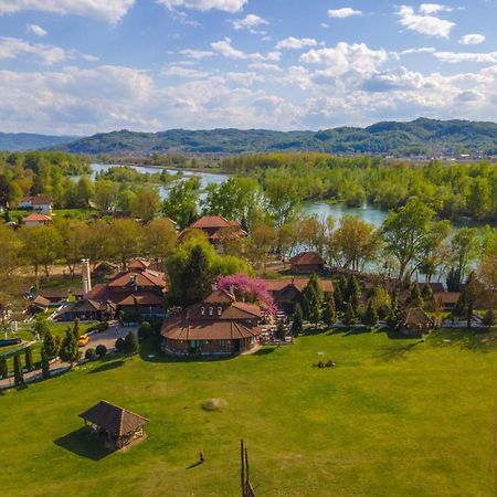 B&B Etno Village Suncana Reka Banja Koviljača Esterno foto