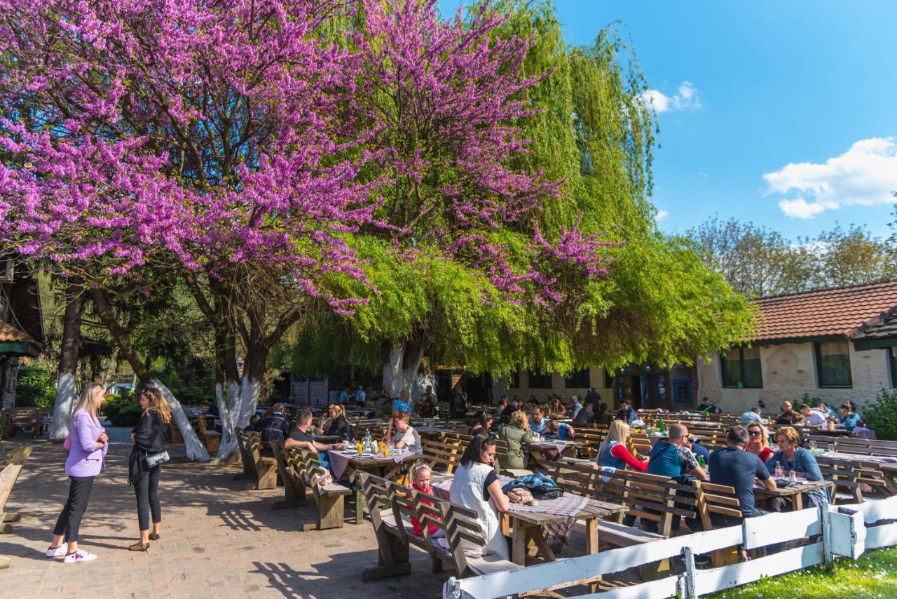 B&B Etno Village Suncana Reka Banja Koviljača Esterno foto