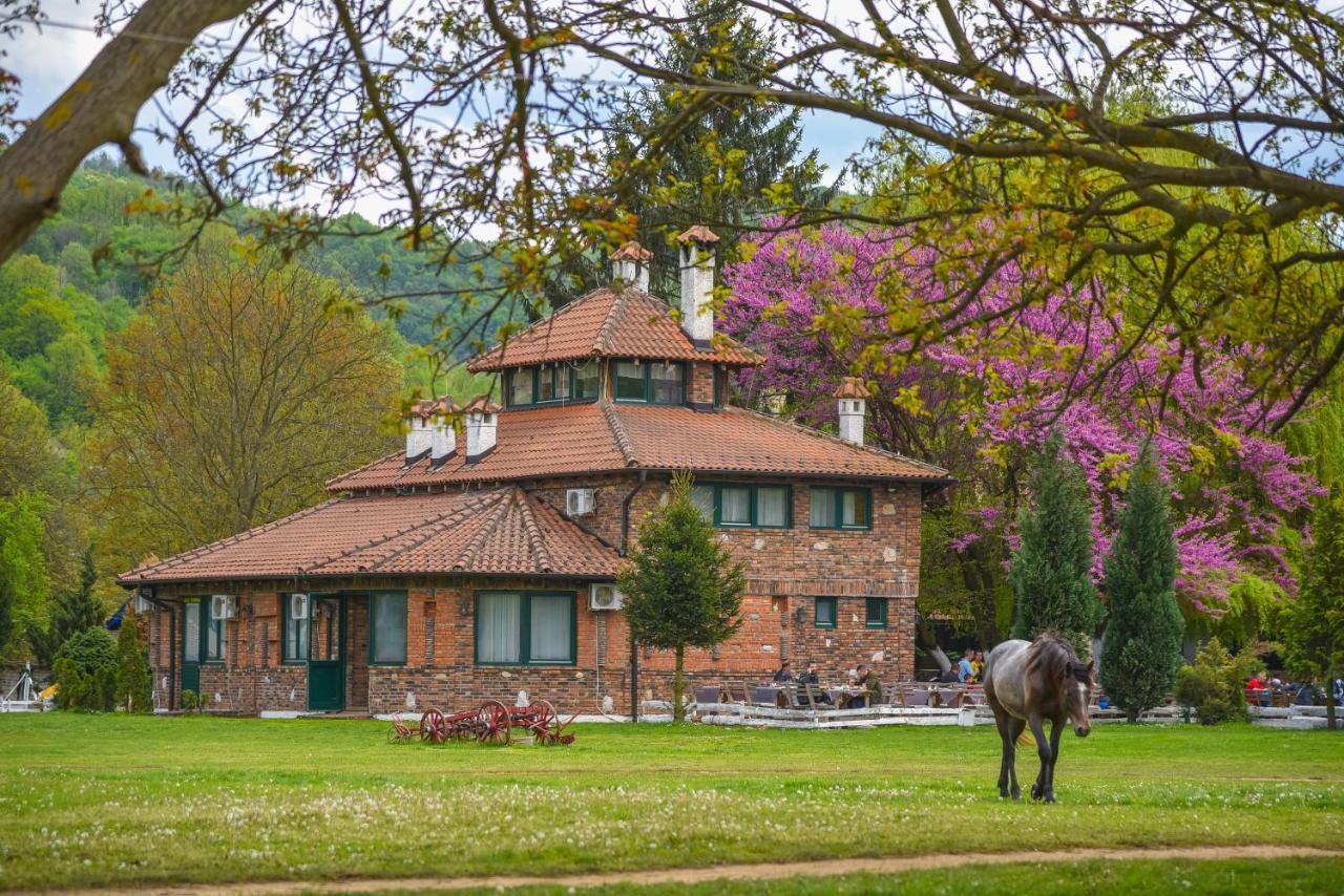 B&B Etno Village Suncana Reka Banja Koviljača Esterno foto