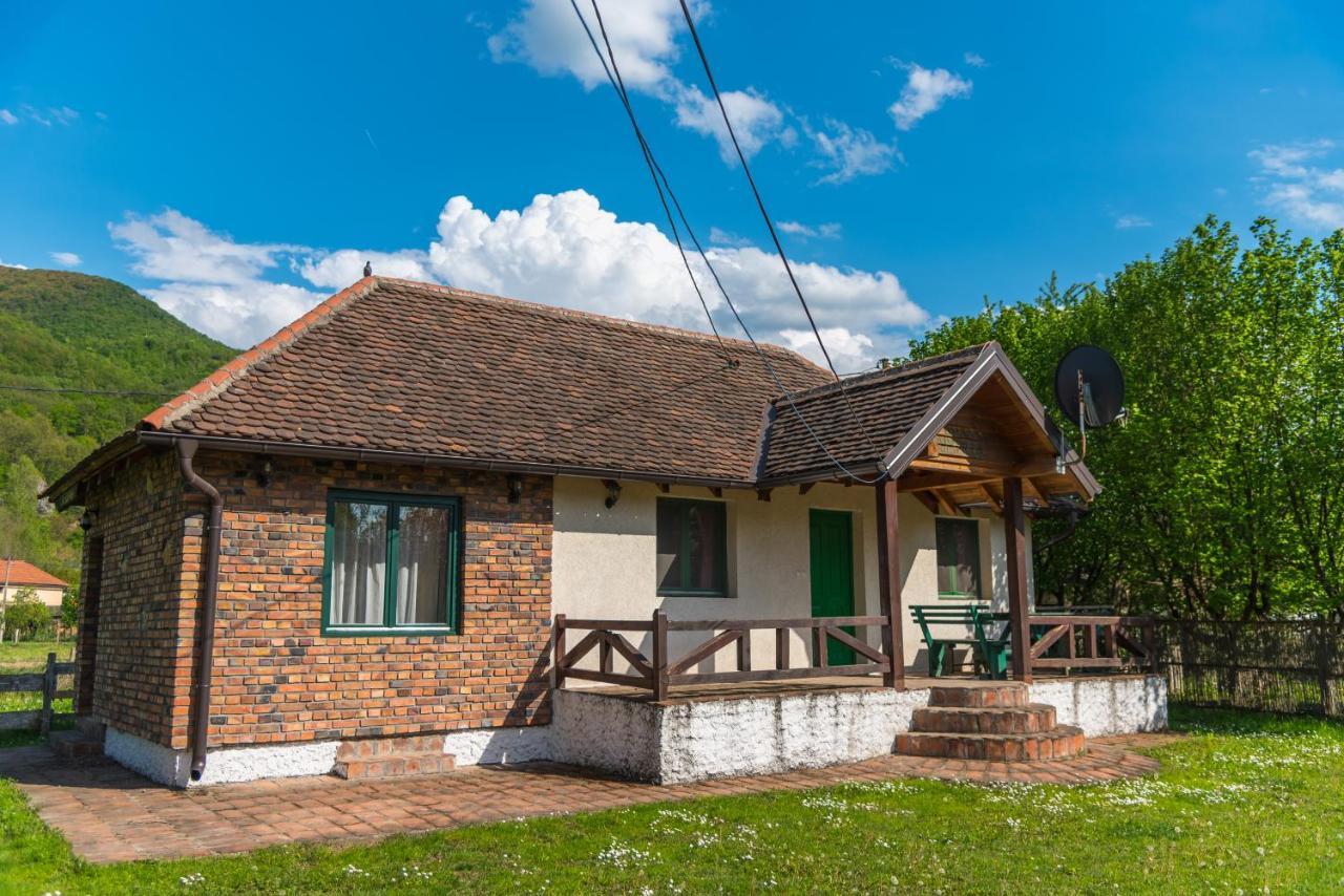B&B Etno Village Suncana Reka Banja Koviljača Esterno foto