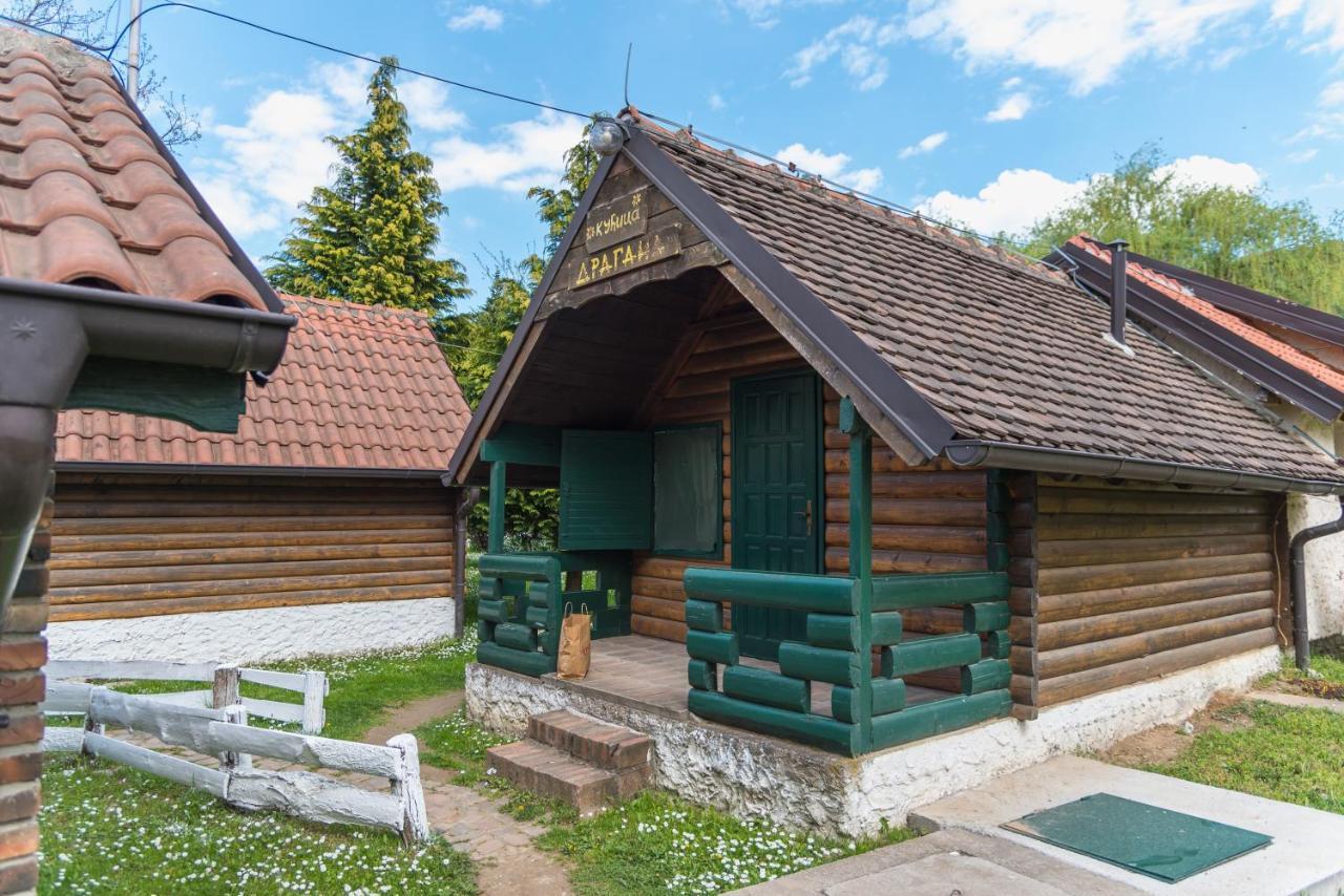 B&B Etno Village Suncana Reka Banja Koviljača Esterno foto
