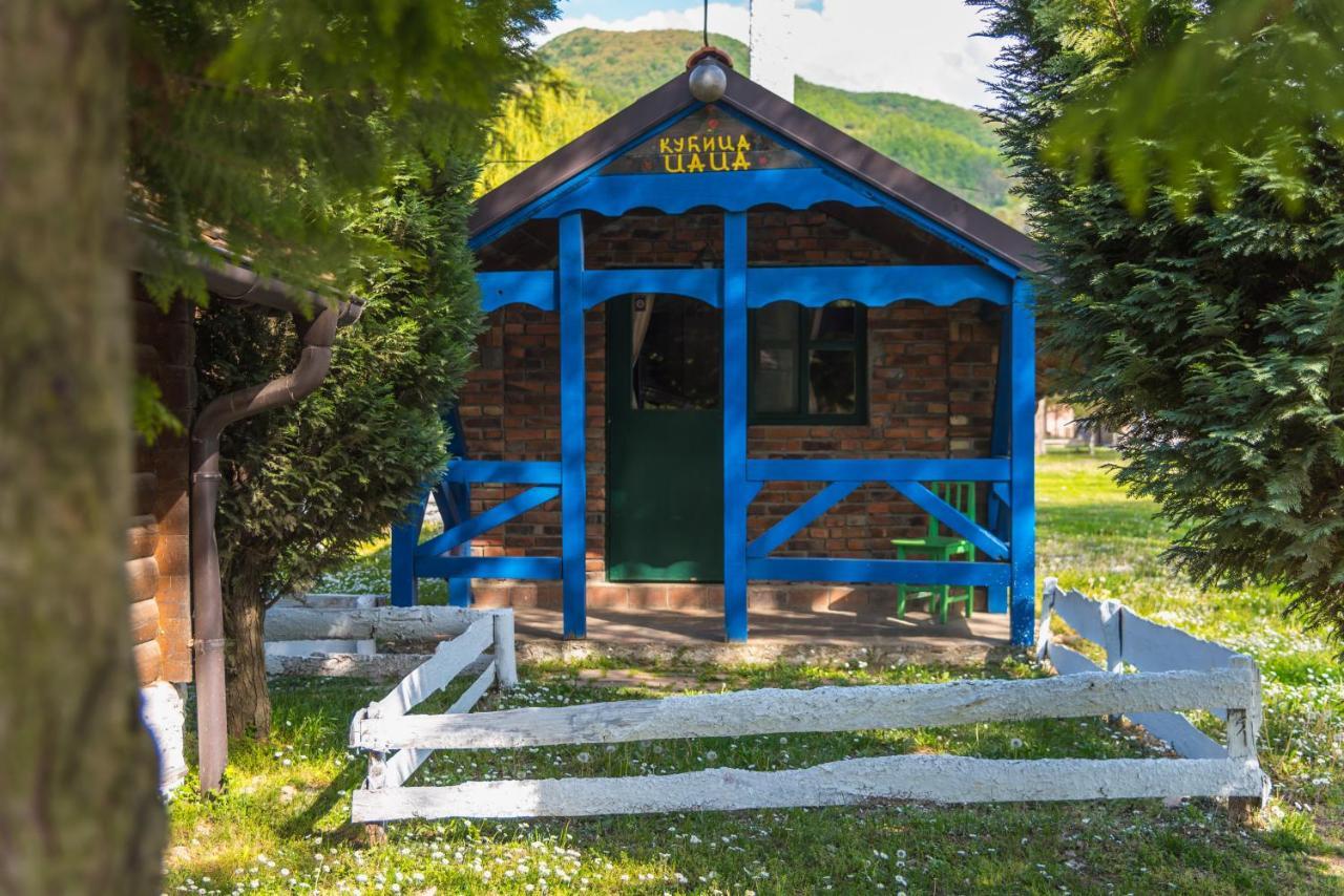 B&B Etno Village Suncana Reka Banja Koviljača Esterno foto