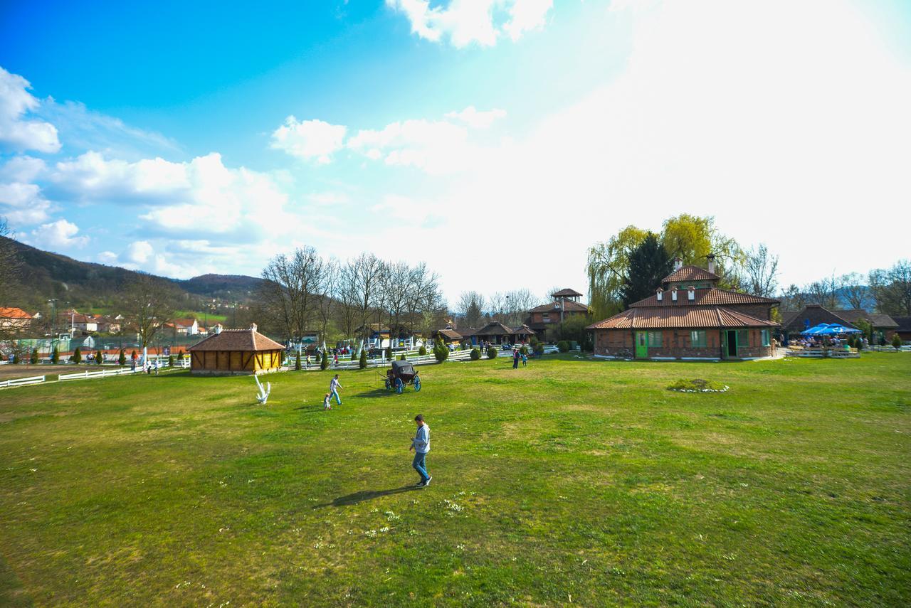 B&B Etno Village Suncana Reka Banja Koviljača Esterno foto